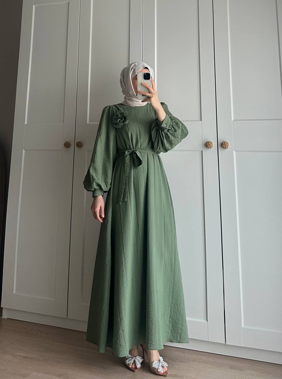 Lina Gül Detaylı Kuşaklı Elbise - Yeşil