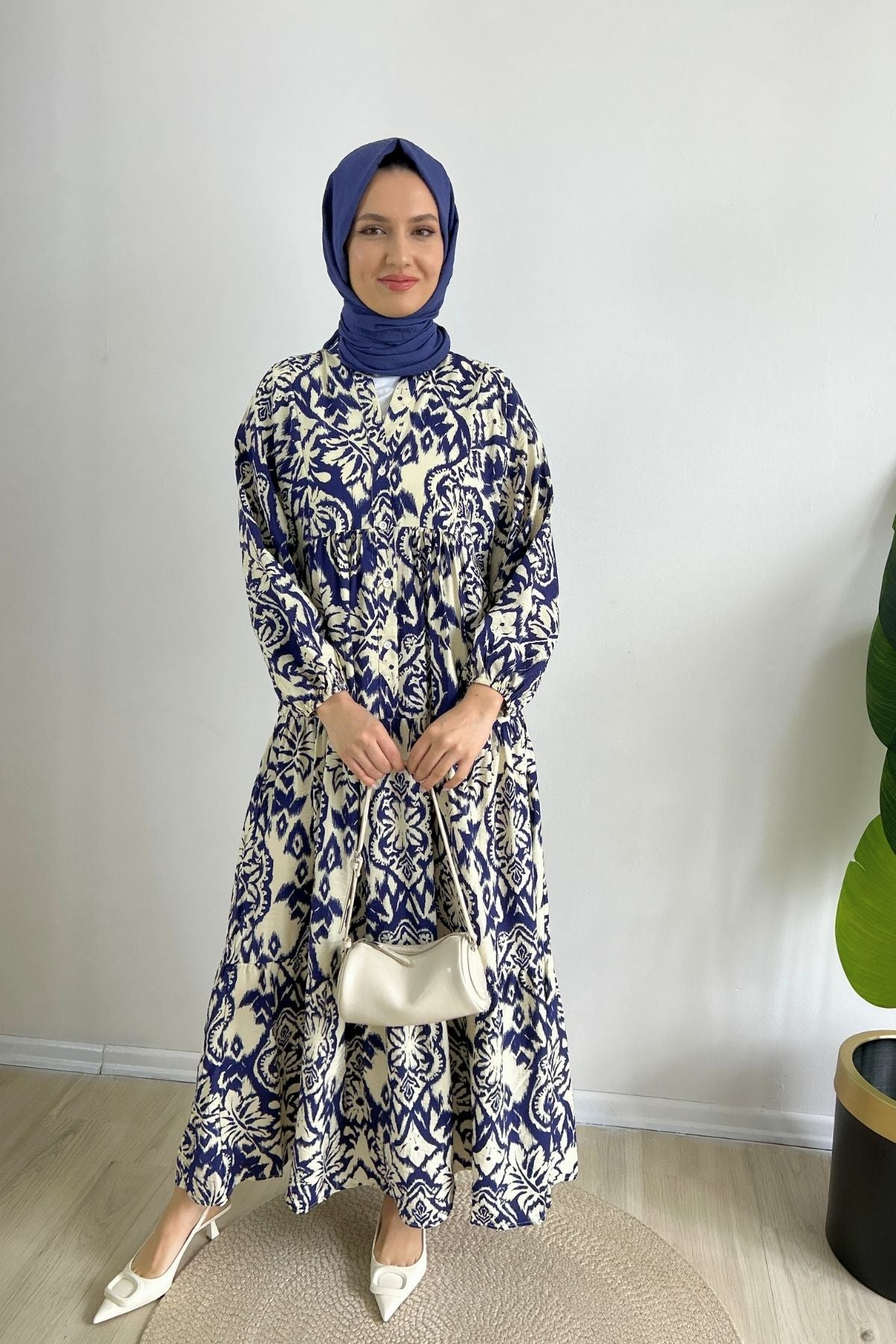 Hazeran Lacivert Desenli Yazlık Tesettür Elbise
