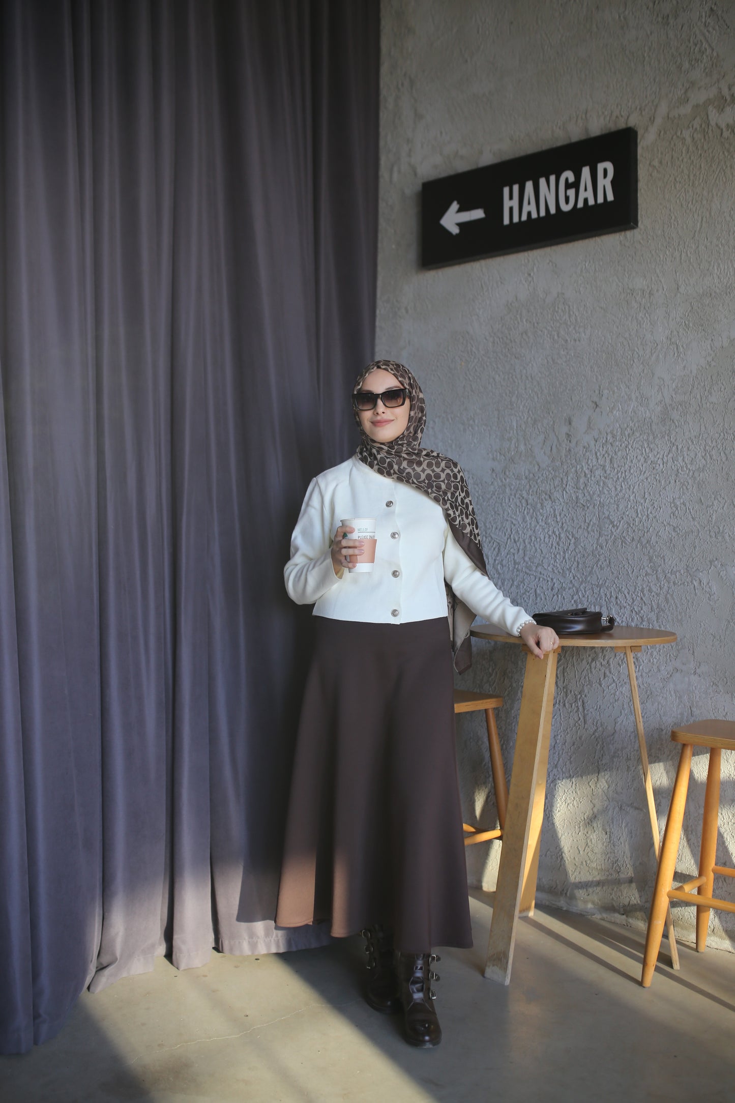 Düğme Detaylı Hırka Beyaz