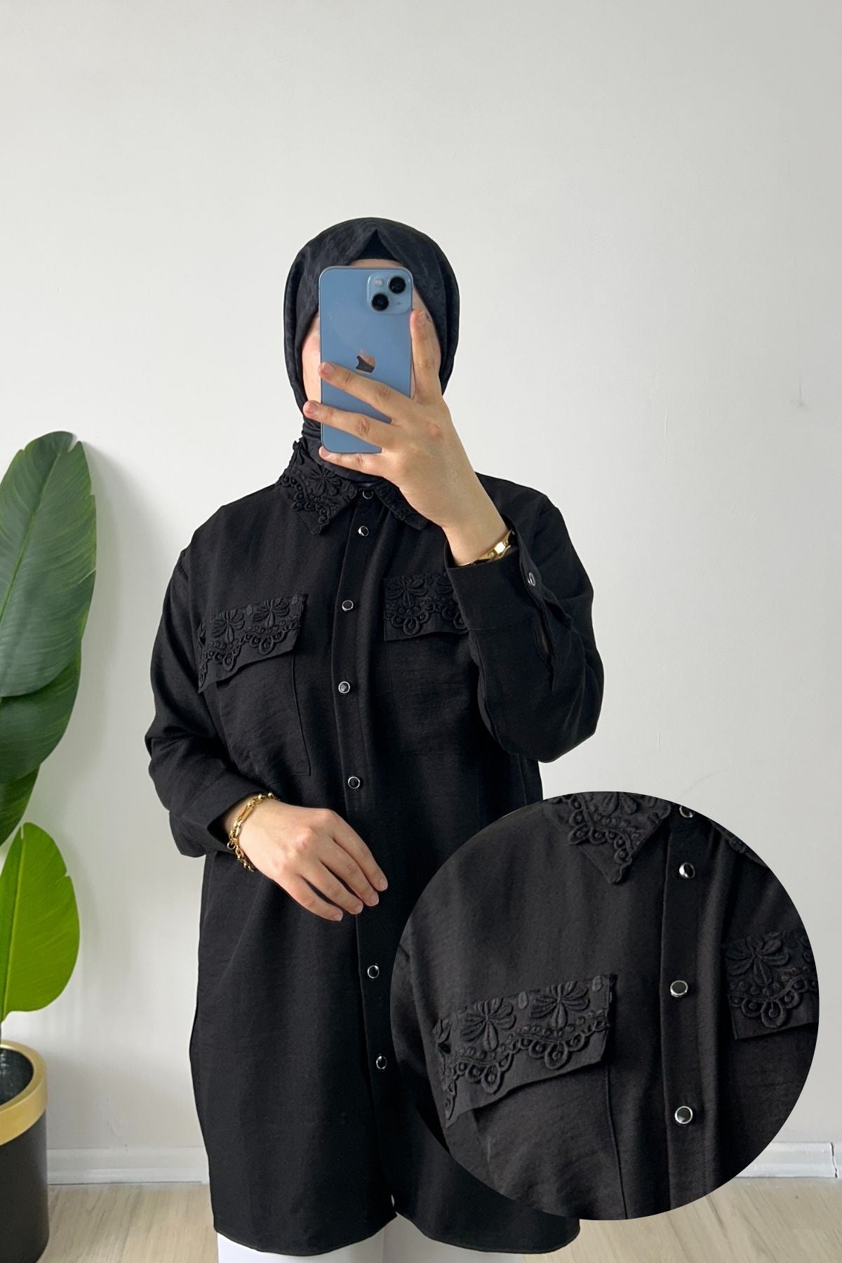 Gülizar Nakış Detaylı Düğmeli Gömlek