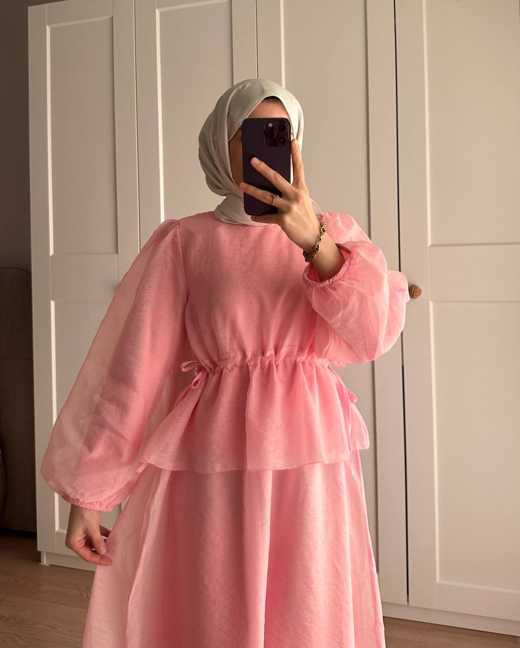 Manolya Organze Kumaş Elbise Yavruağzı