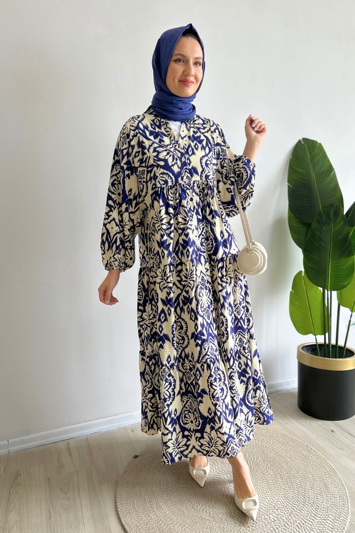 Hazeran Lacivert Desenli Yazlık Tesettür Elbise